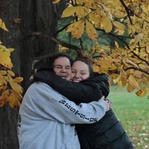 Meet your Posher, Inez